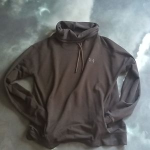 Under Armour Sweatshirt